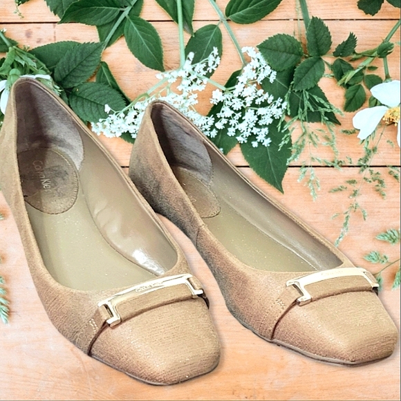 Calvin Klein Women's Crystil Tailored Ballet Flat stylish addition to any outfit - Picture 1 of 16